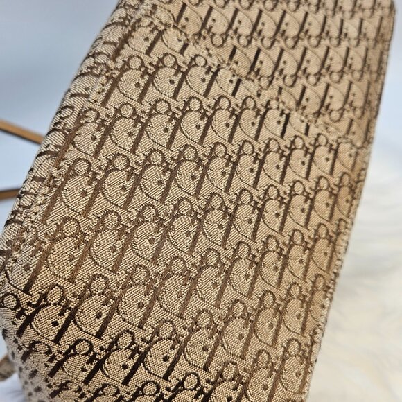 Dior Trotter Tote Bag - Picture 7 of 17